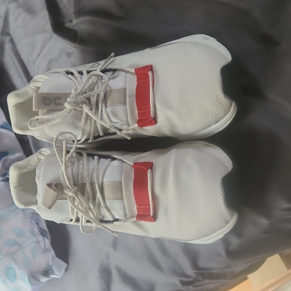 On Cloudnova Sneakers - Picture 3 of 7
